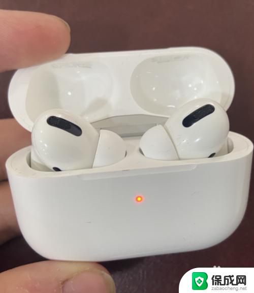 怎么查看airpodspro耳机电量 怎么在iPhone上查看AirPods Pro的电量